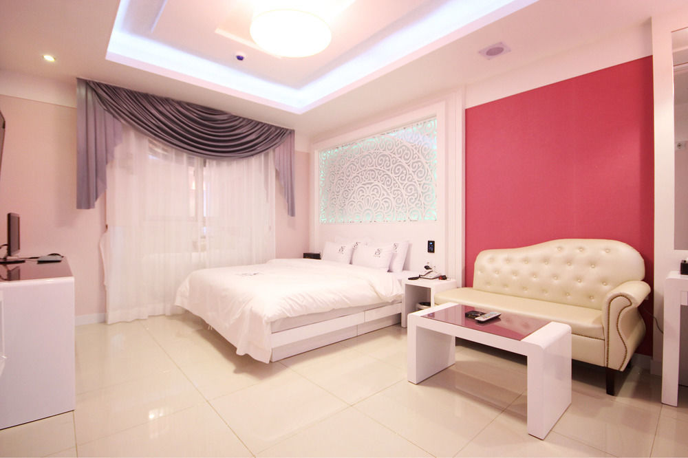 Dome Hotel Gwangju Metropolitan City Екстер'єр фото