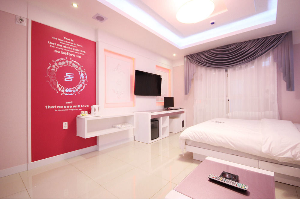 Dome Hotel Gwangju Metropolitan City Екстер'єр фото