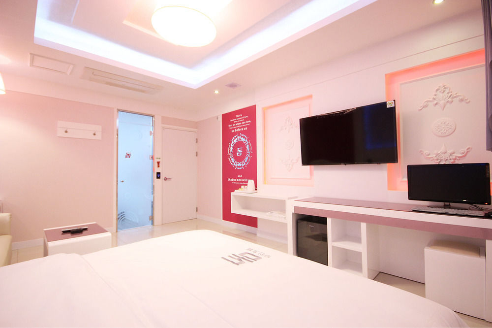 Dome Hotel Gwangju Metropolitan City Екстер'єр фото