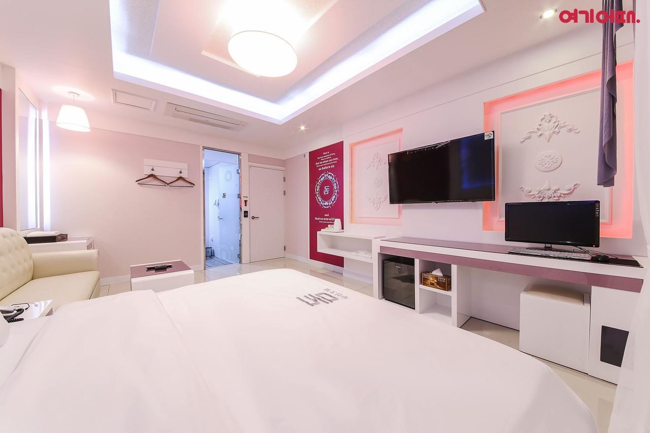 Dome Hotel Gwangju Metropolitan City Екстер'єр фото