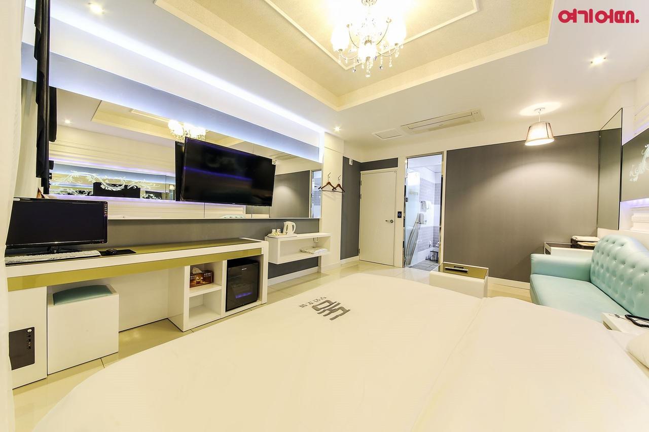 Dome Hotel Gwangju Metropolitan City Екстер'єр фото